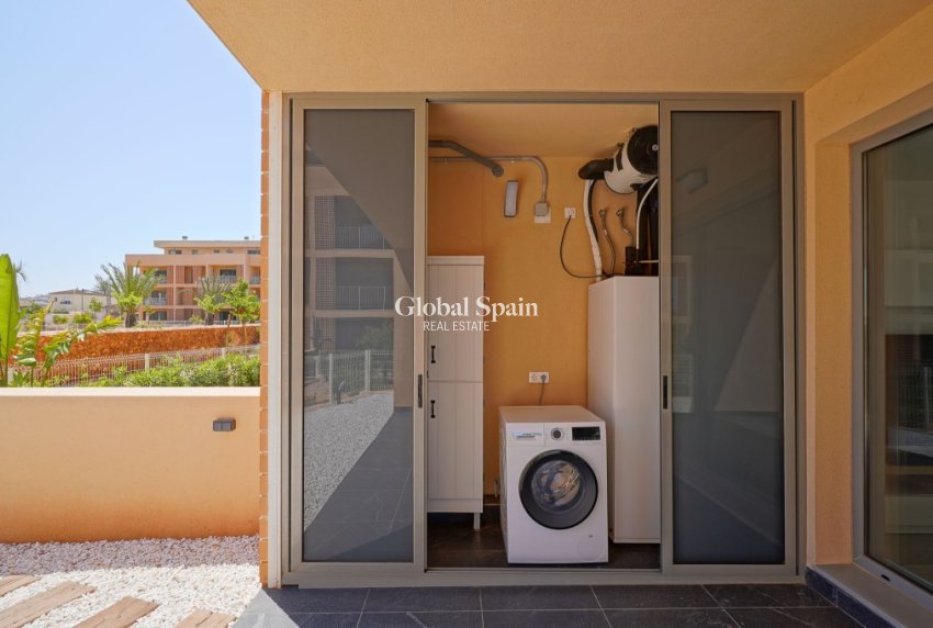 Revente - APPARTEMENT -
DENIA - Center