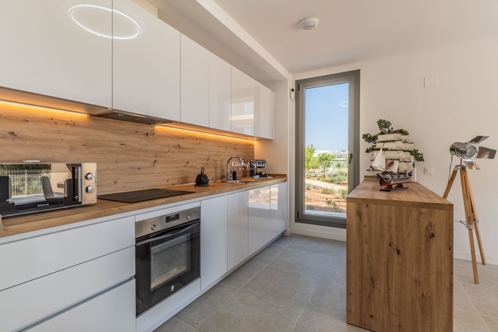 Revente - APPARTEMENT -
DENIA - Center