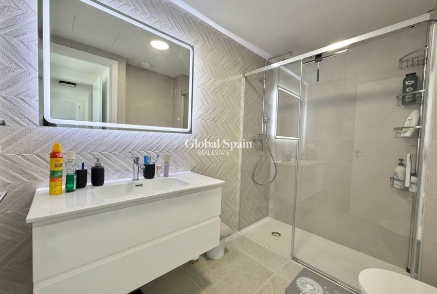 Revente - APPARTEMENT -
DENIA - Center