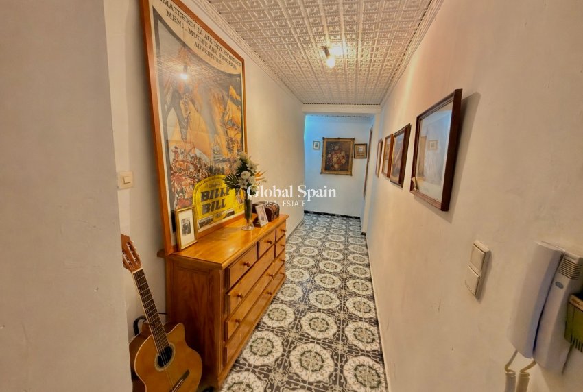 Revente - APPARTEMENT -
DENIA - Center