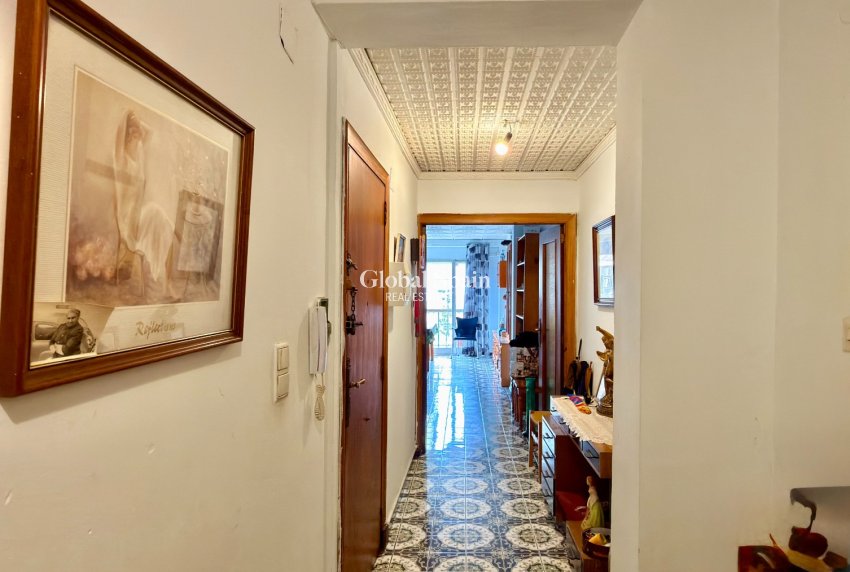 Revente - APPARTEMENT -
DENIA - Center