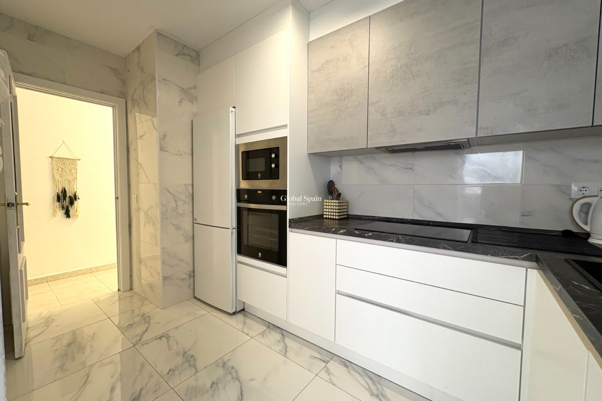 Revente - APPARTEMENT -
DENIA - Center