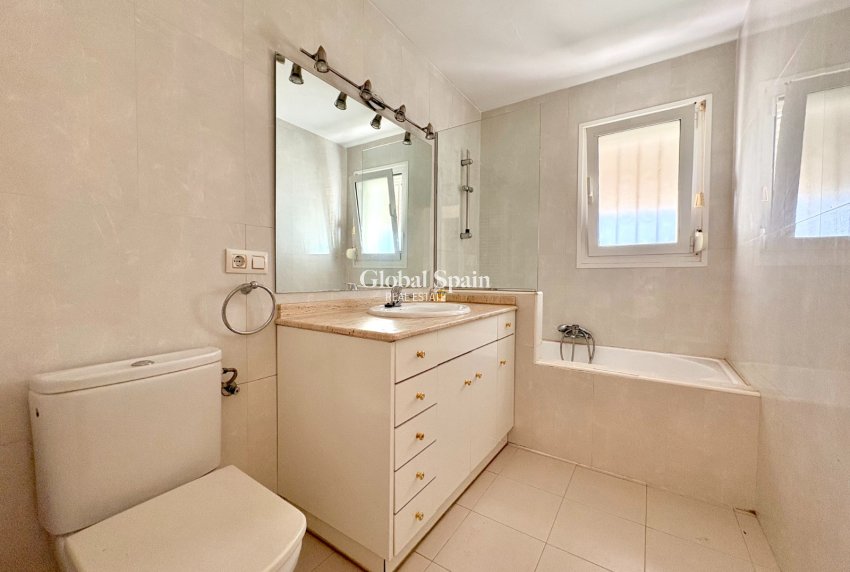 Revente - Appartement -
DENIA - Las Rotas - Les Rotes