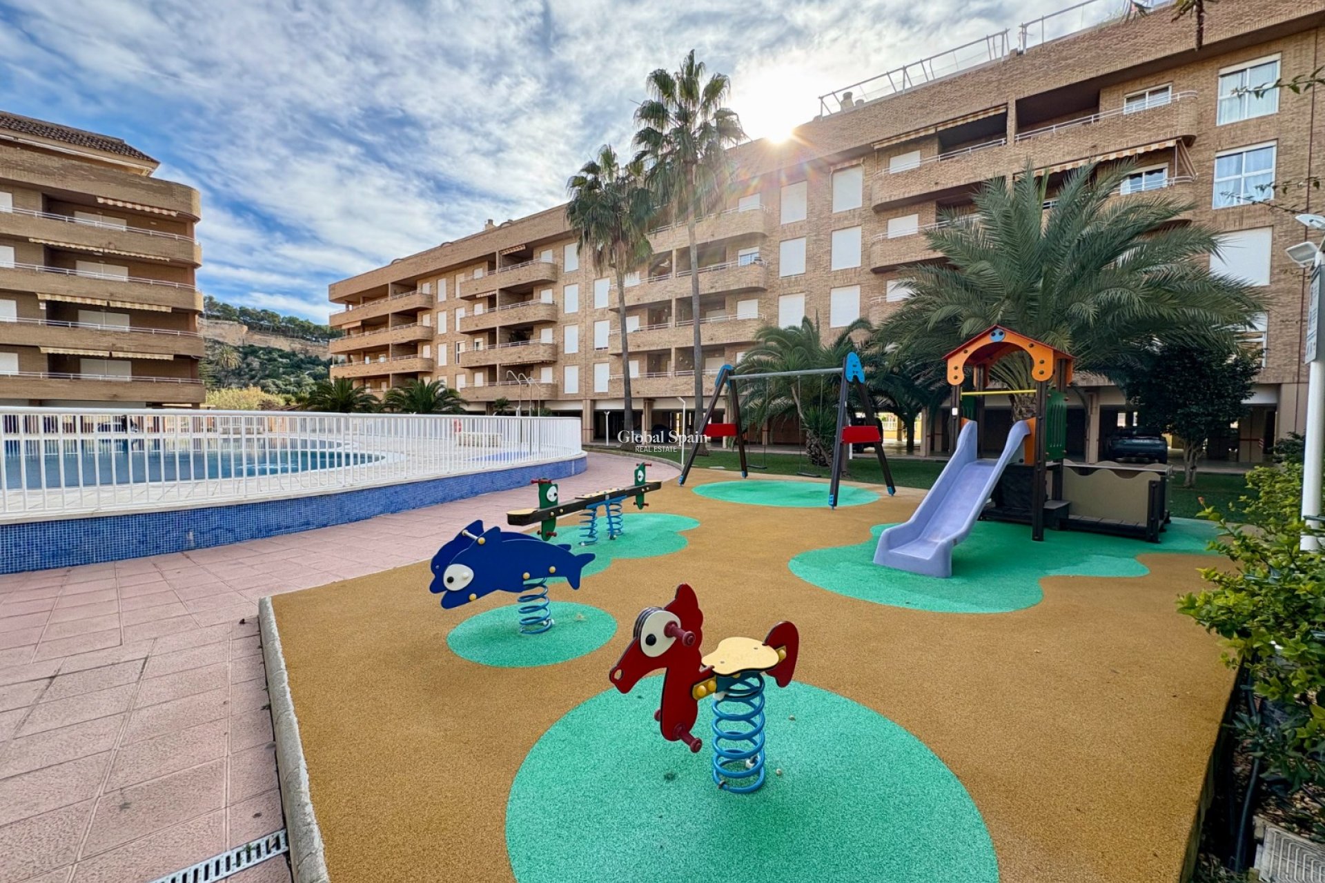 Revente - APPARTEMENT -
DENIA - Port