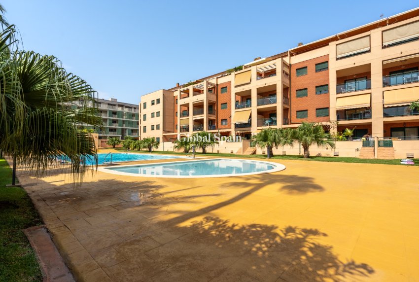 Revente - APPARTEMENT -
DENIA - Port