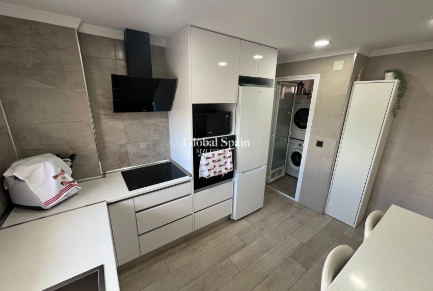 Revente - APPARTEMENT -
DOLORES - Comunidad Valenciana