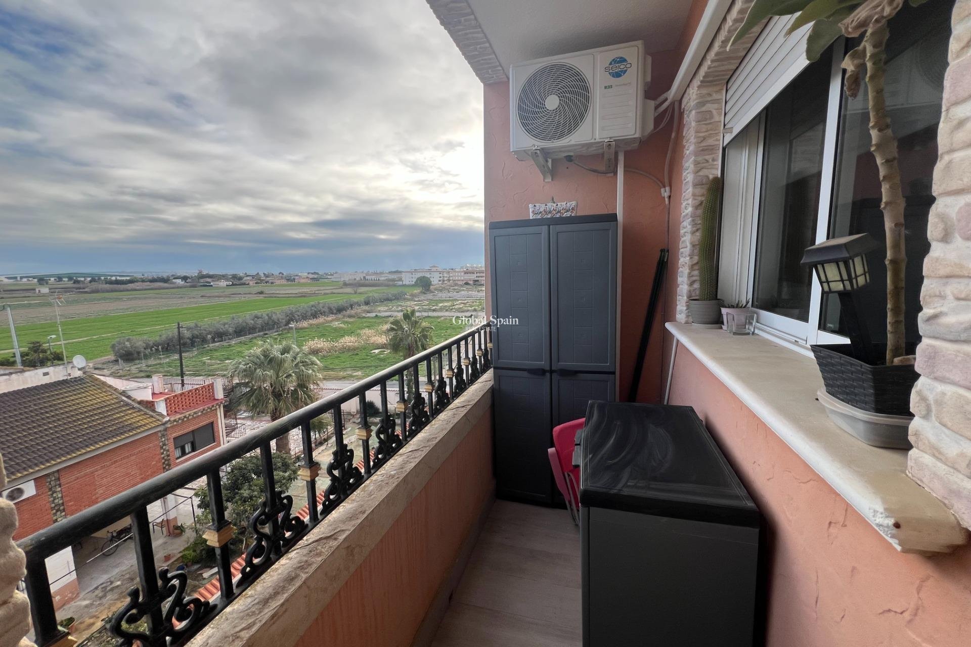 Revente - APPARTEMENT -
DOLORES - Comunidad Valenciana