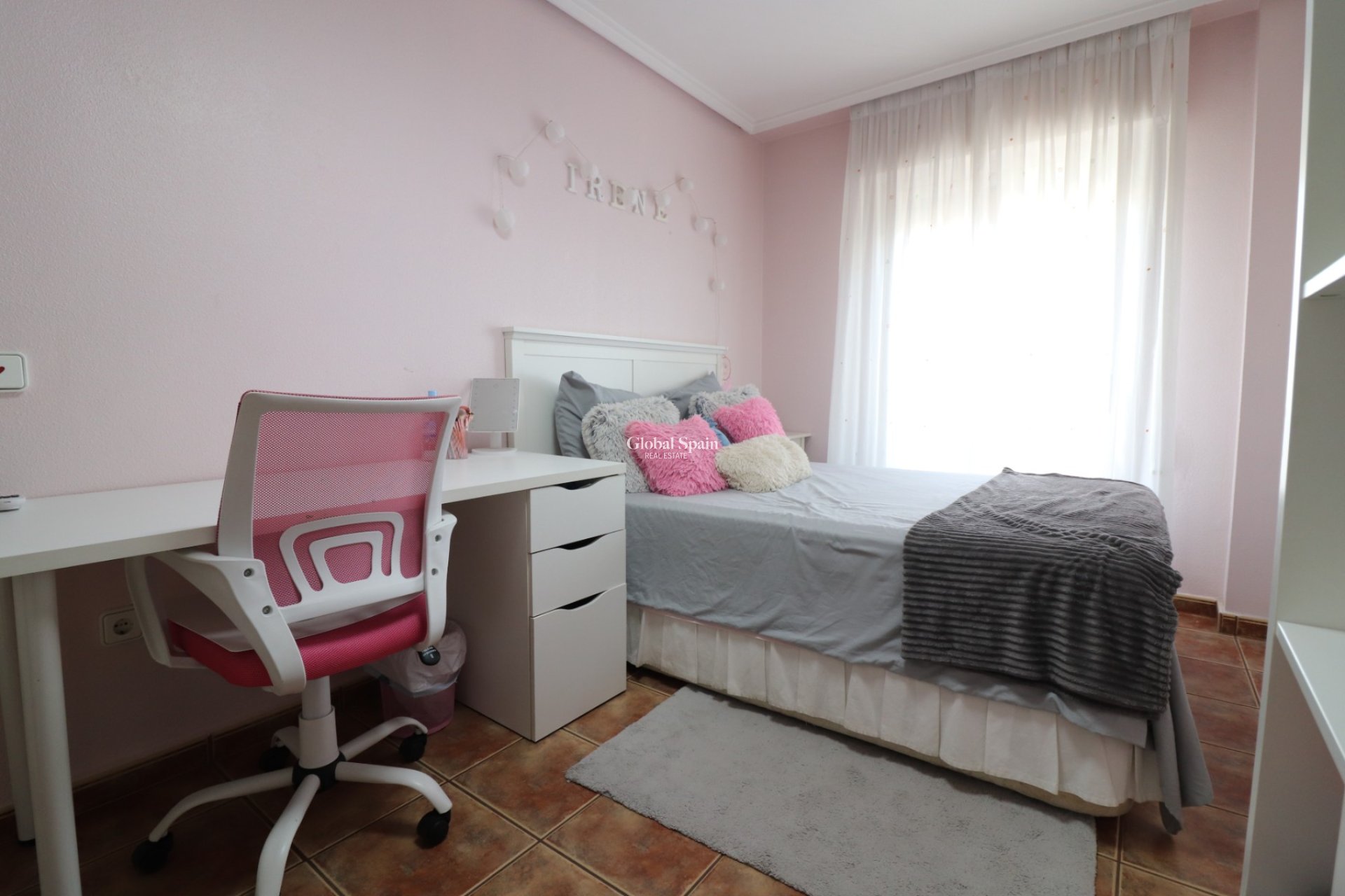 Revente - APPARTEMENT -
Dolores - Dolores - Town