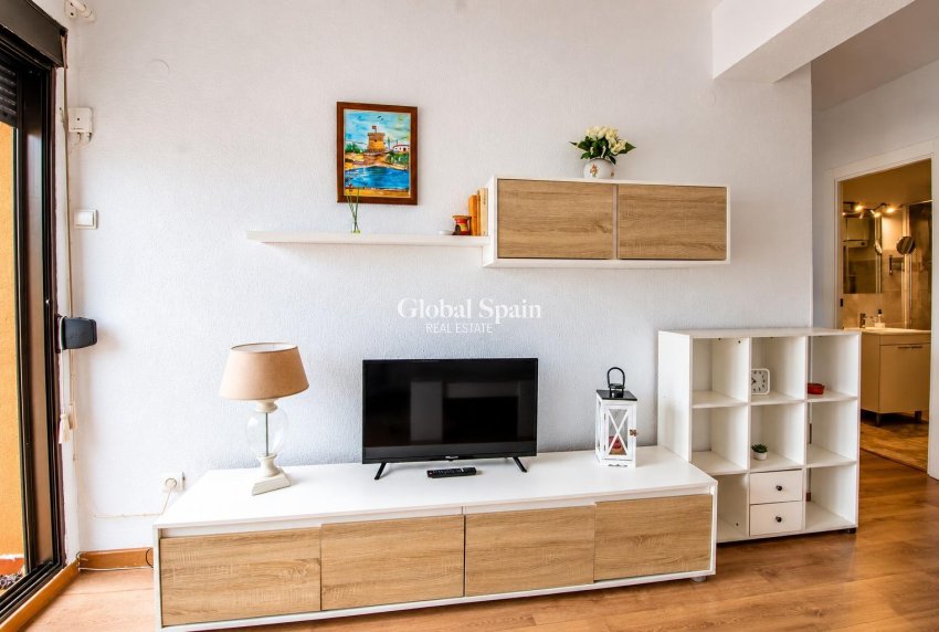 Revente - APPARTEMENT -
El Campello - Playa Muchavista