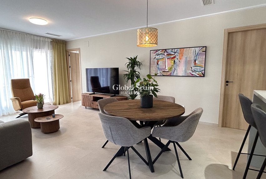Revente - APPARTEMENT -
EL RASO - Costa Blanca