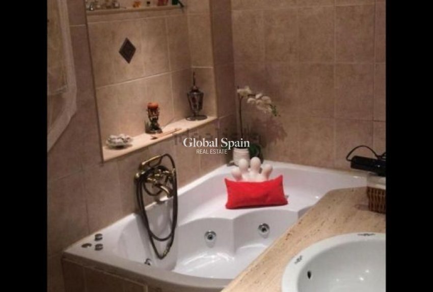 Revente - APPARTEMENT -
ELCHE - Costa Blanca