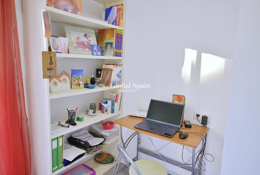 Revente - APPARTEMENT -
ELCHE - Plaza Crevillente-juzgados