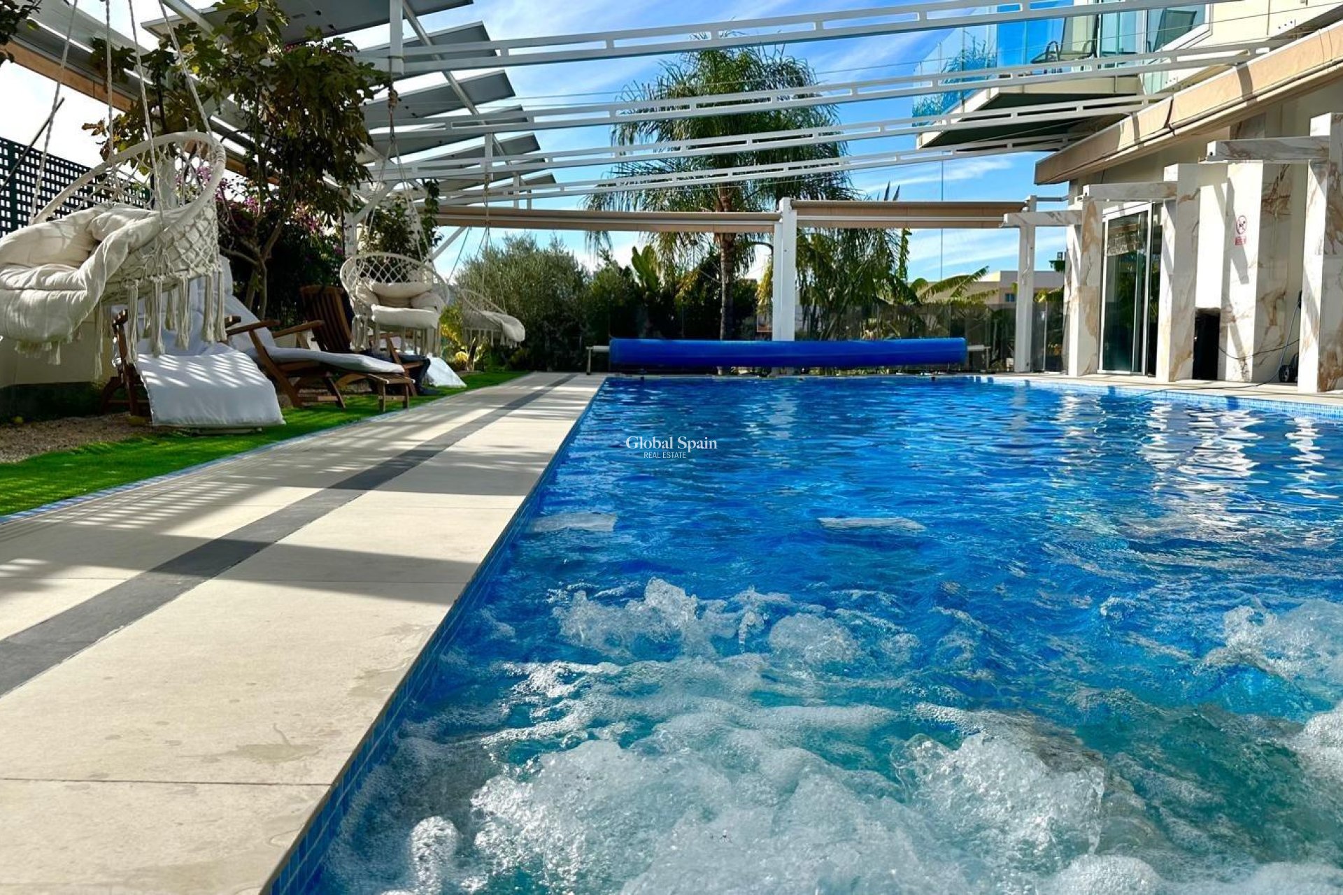 Revente - APPARTEMENT -
FINESTRAT