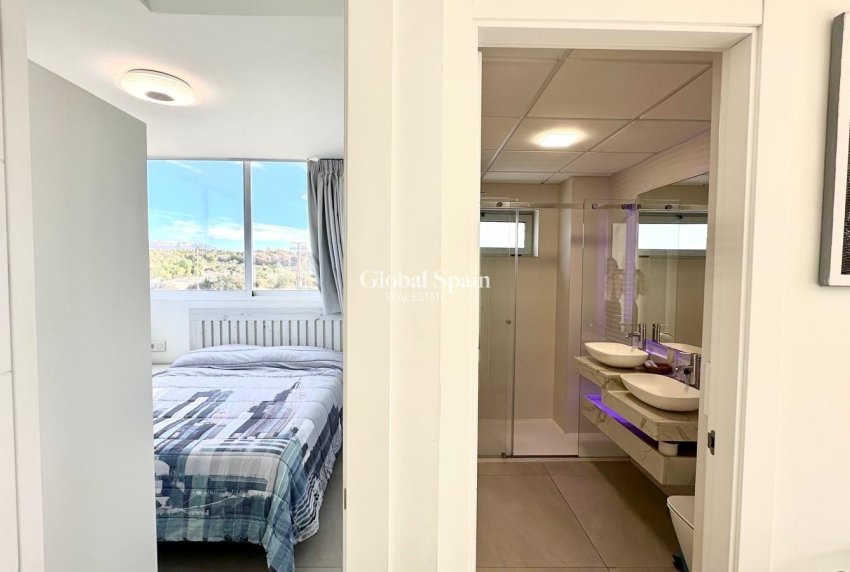 Revente - APPARTEMENT -
FINESTRAT