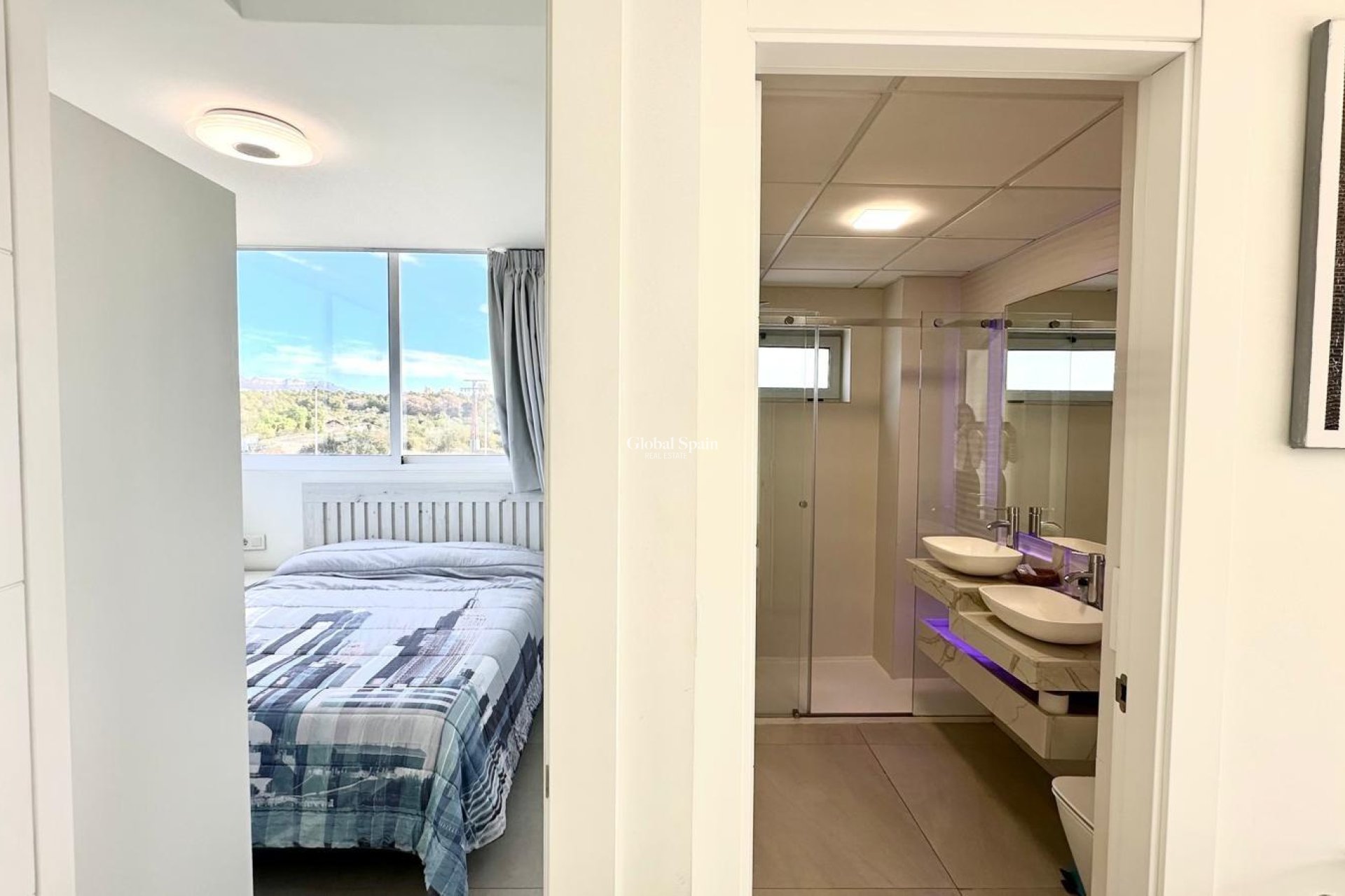 Revente - APPARTEMENT -
FINESTRAT