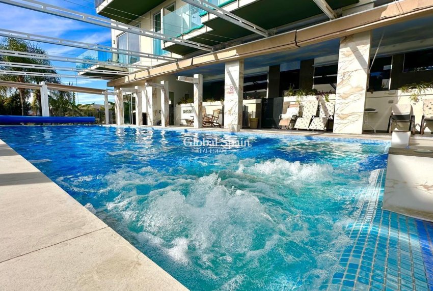 Revente - APPARTEMENT -
FINESTRAT