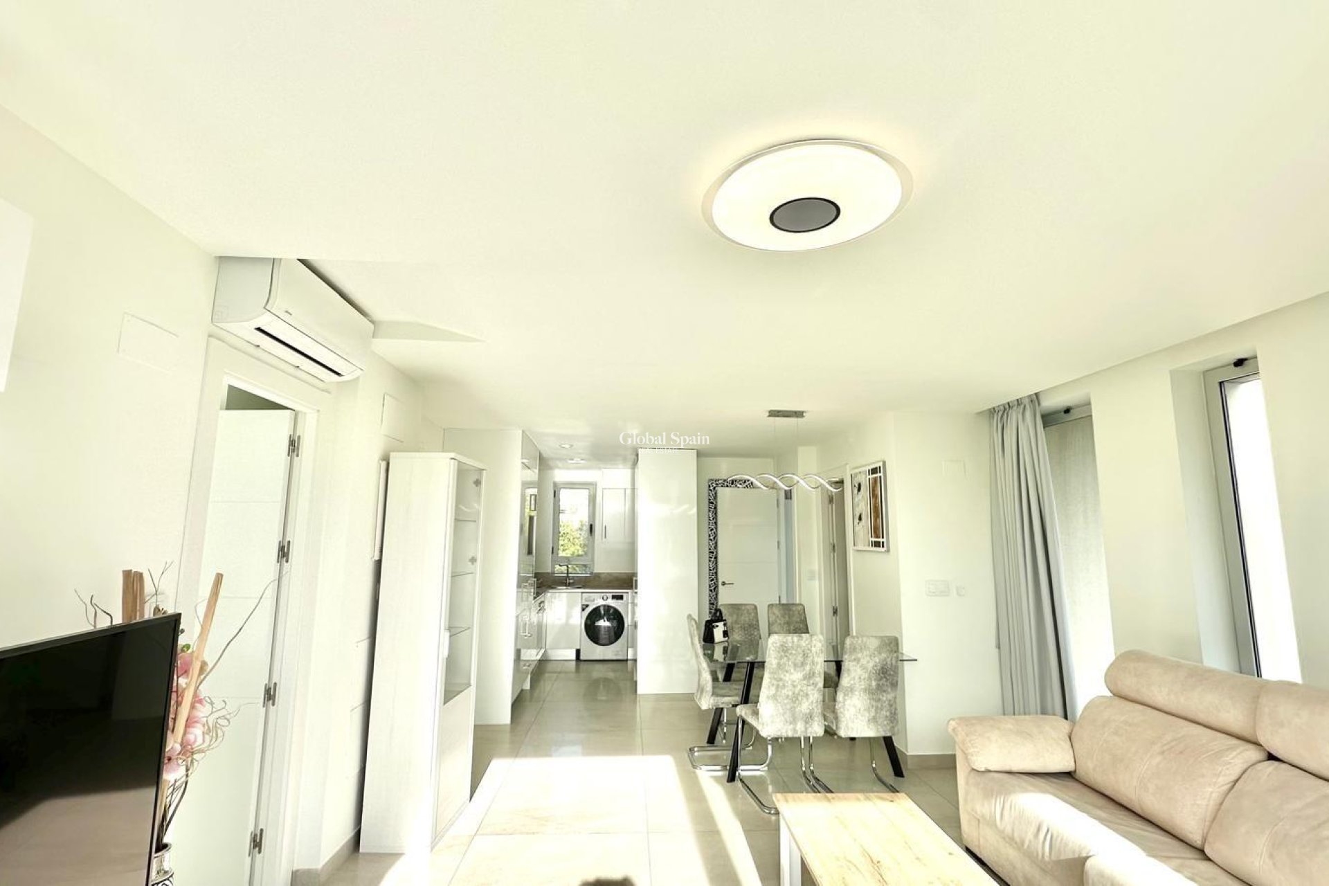 Revente - APPARTEMENT -
FINESTRAT