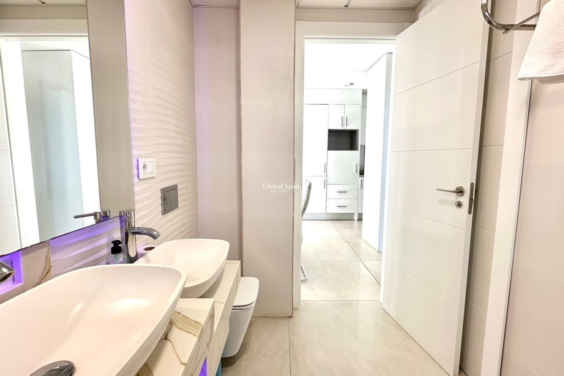 Revente - APPARTEMENT -
FINESTRAT