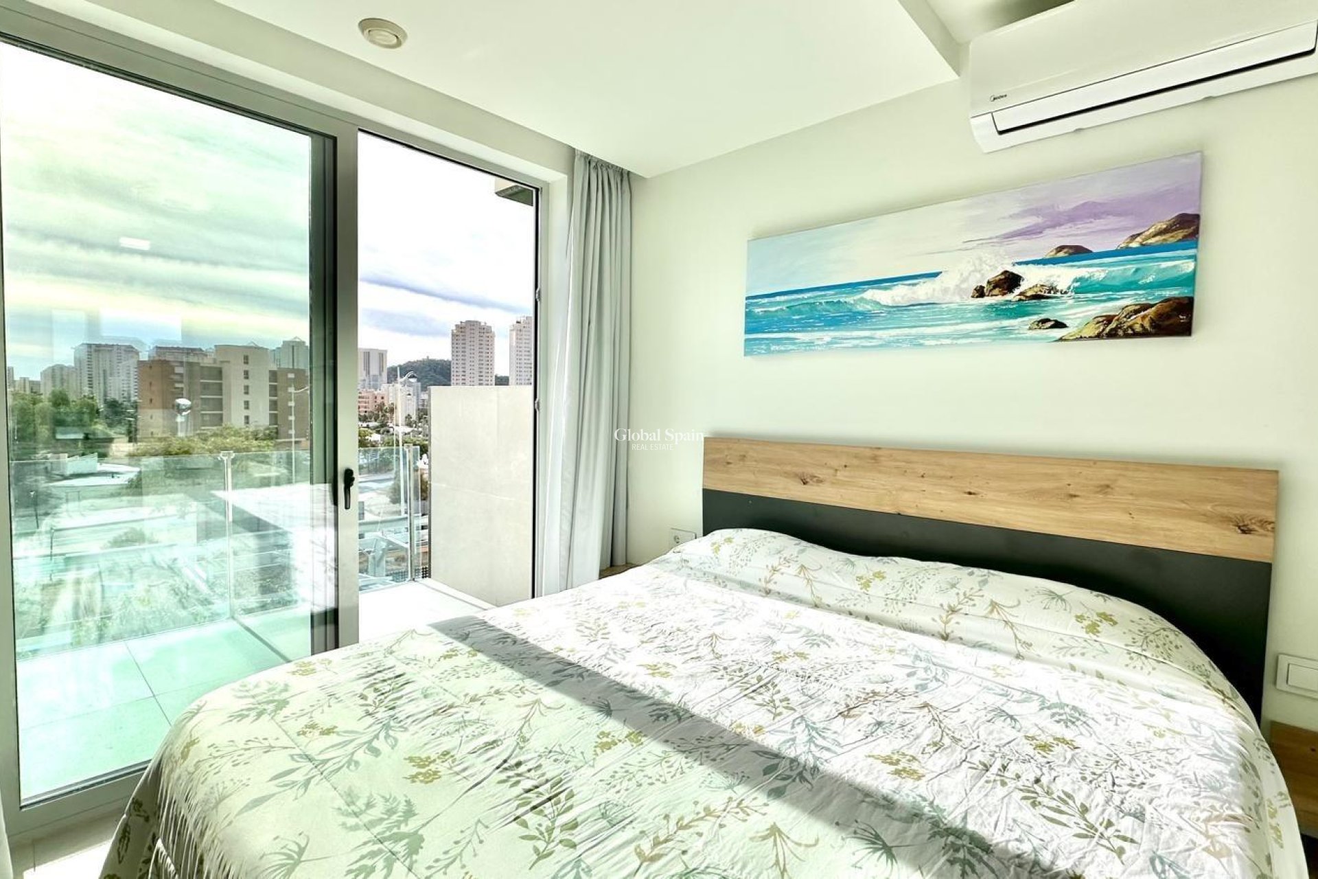 Revente - APPARTEMENT -
FINESTRAT