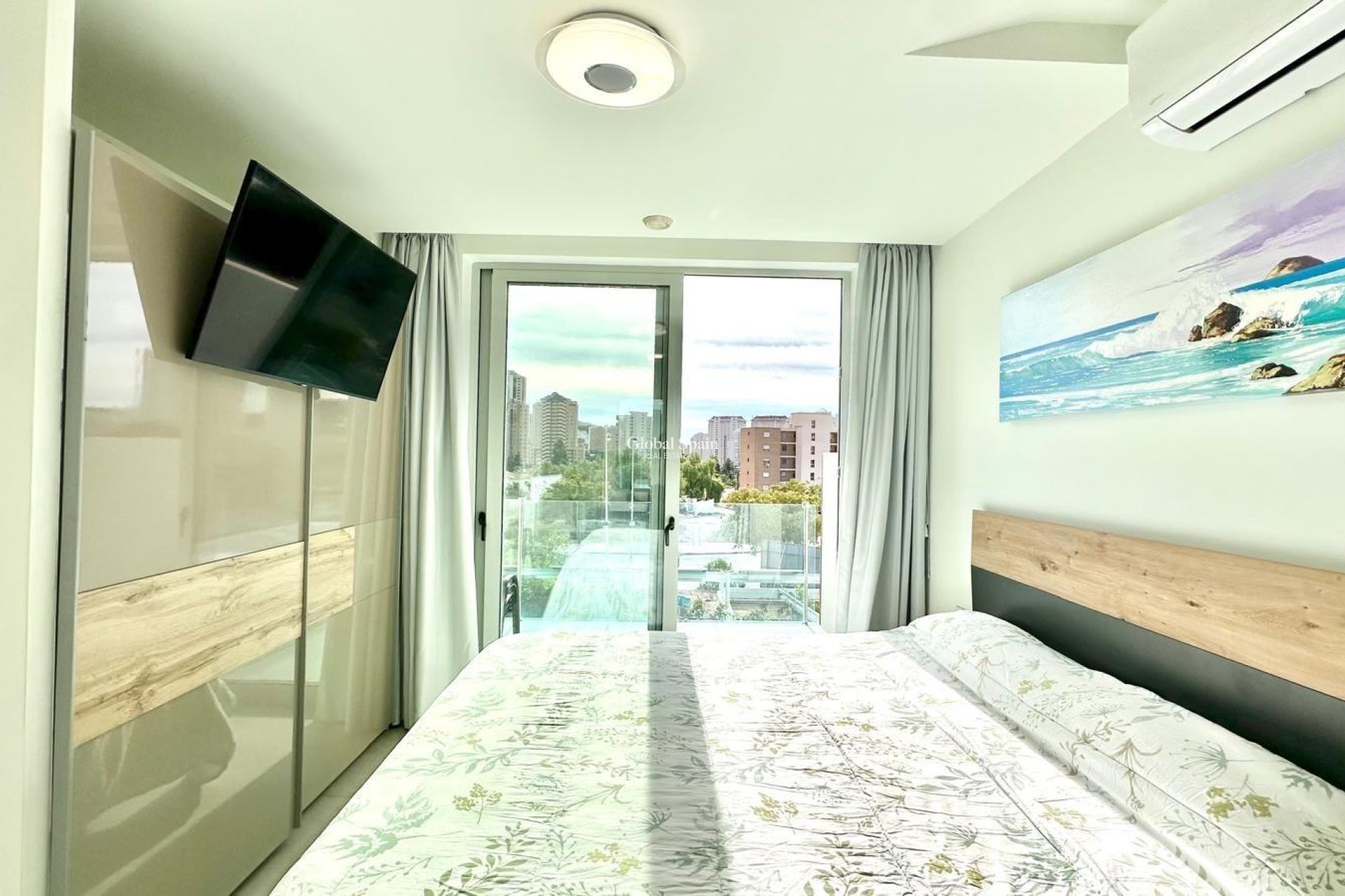 Revente - APPARTEMENT -
FINESTRAT