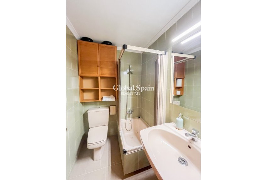 Revente - Appartement - Flat -
ALICANTE - Centro