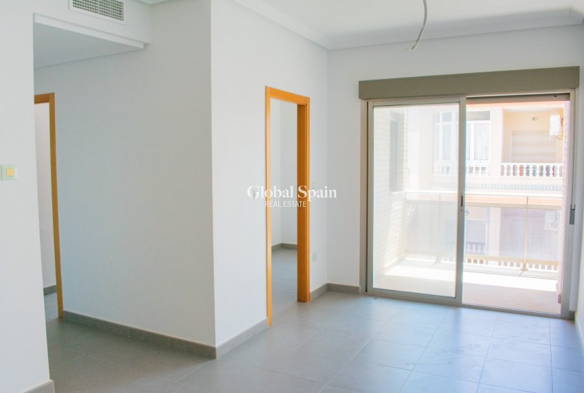 Revente - Appartement - Flat -
GUARDAMAR DEL SEGURA