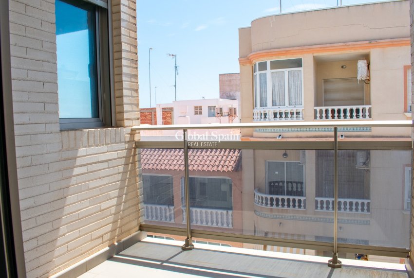Revente - Appartement - Flat -
GUARDAMAR DEL SEGURA