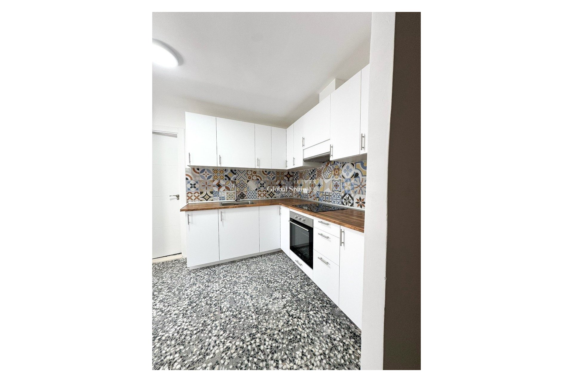 Revente - Appartement - Flat -
TORREVIEJA - Torrevieja Centro