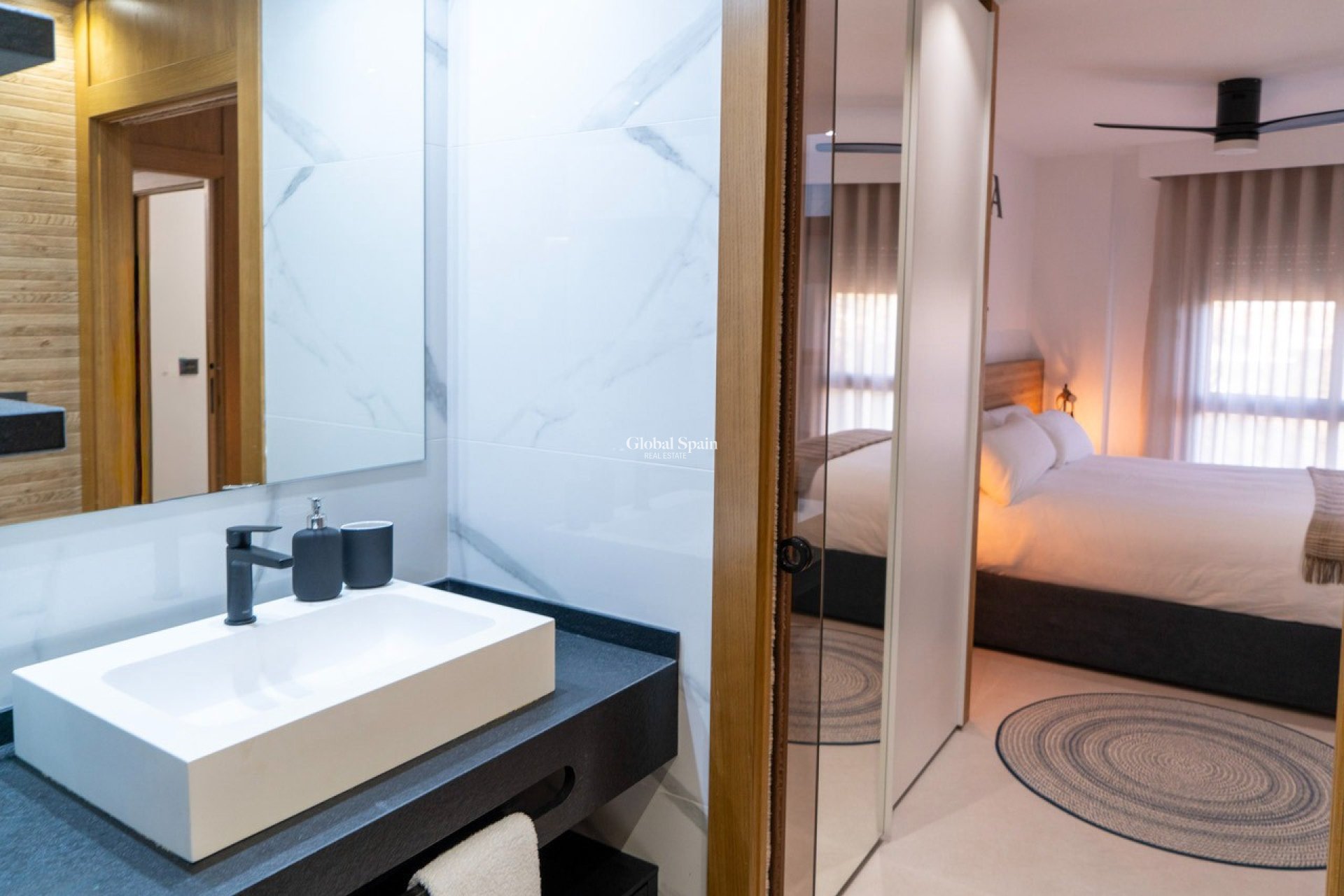 Revente - Appartement - Flat -
Torrevieja