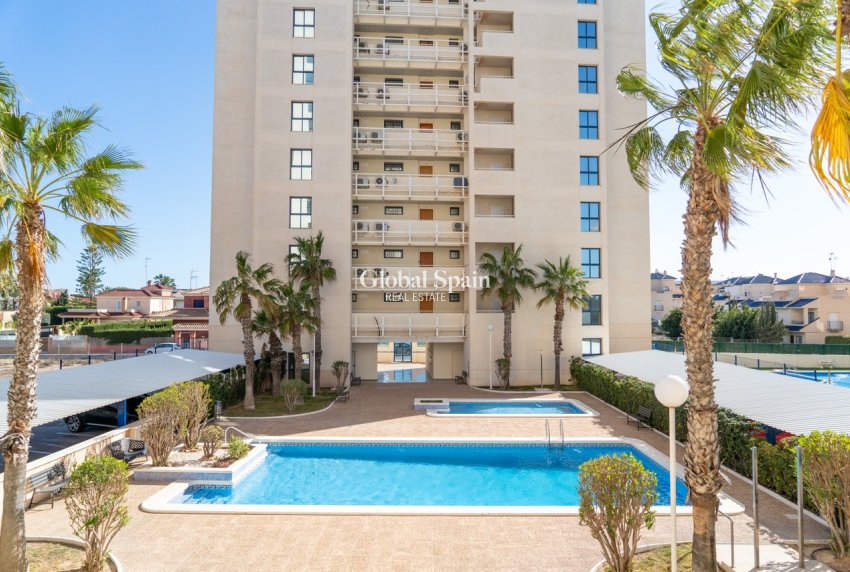 Revente - Appartement - Flat -
Torrevieja