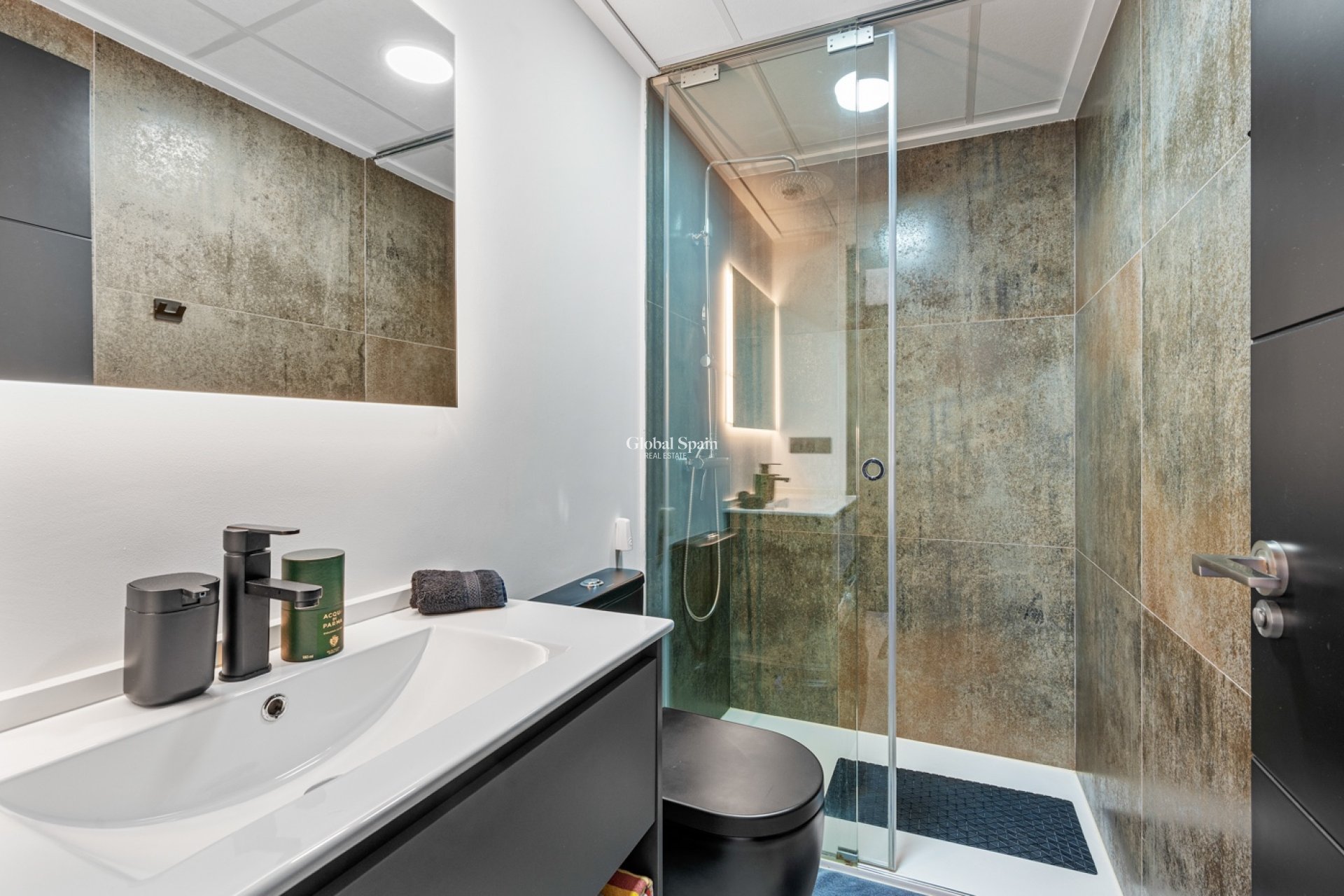 Revente - Appartement -
FORMENTERA DEL SEGURA