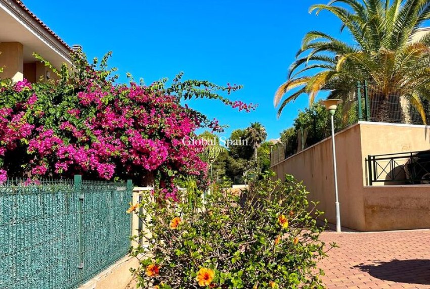 Revente - APPARTEMENT -
GRAN ALACANT - Costa Blanca