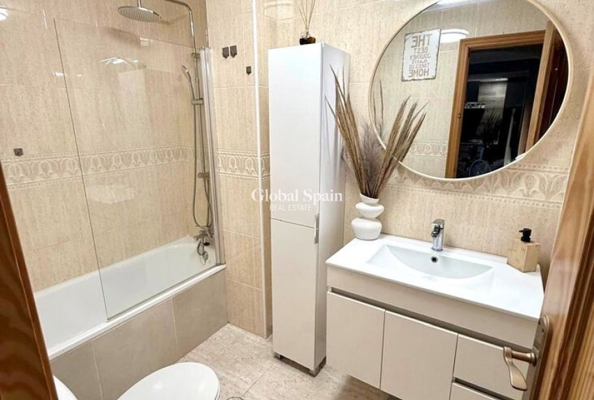 Revente - APPARTEMENT -
GRAN ALACANT - Costa Blanca