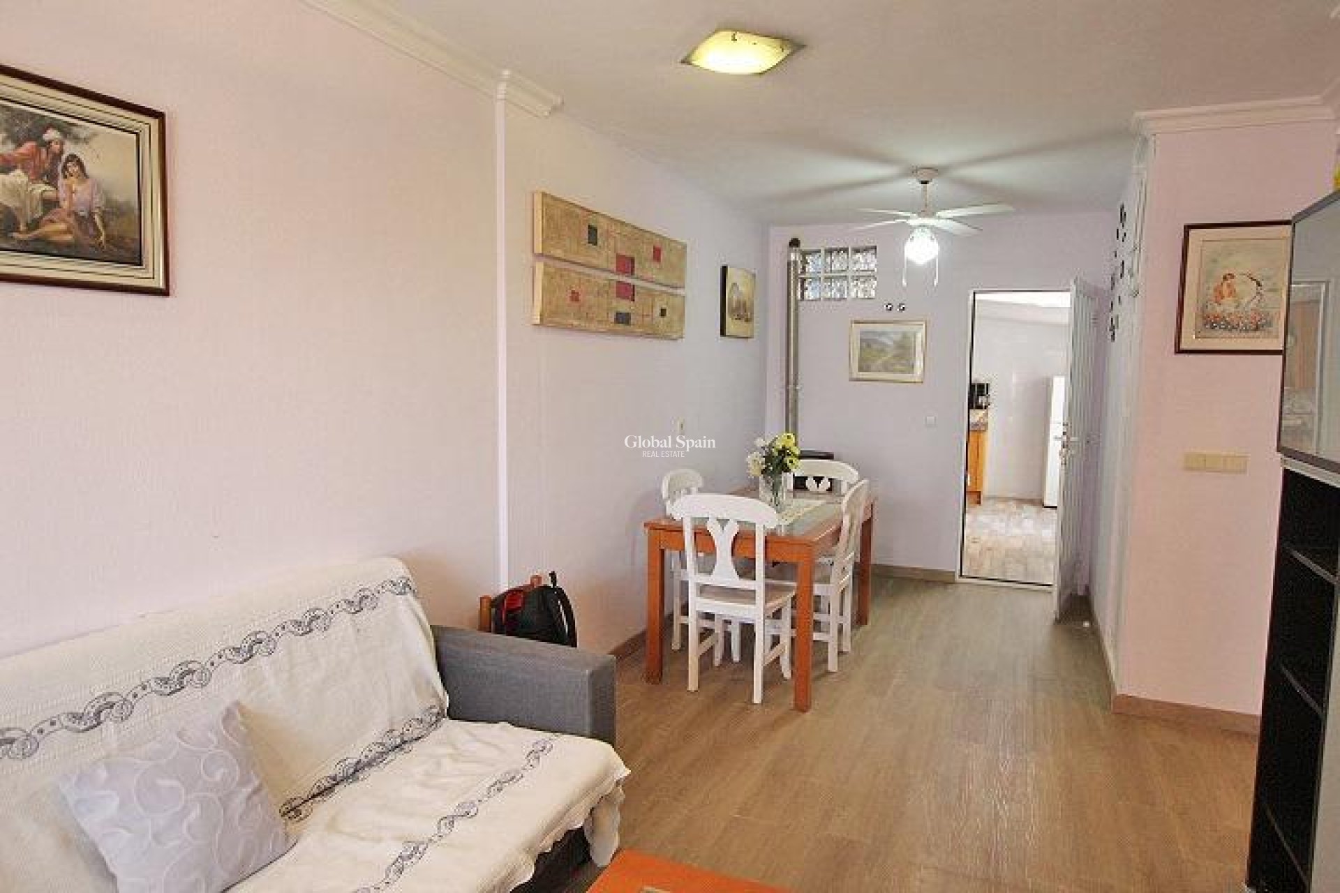 Revente - APPARTEMENT -
GUARDAMAR DEL SEGURA - 03140