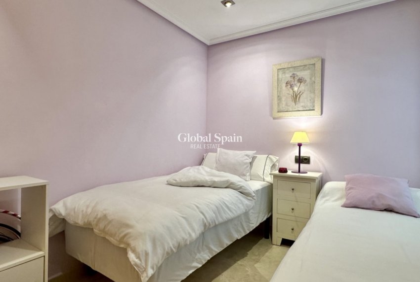 Revente - APPARTEMENT -
GUARDAMAR DEL SEGURA - Beach Guardamar