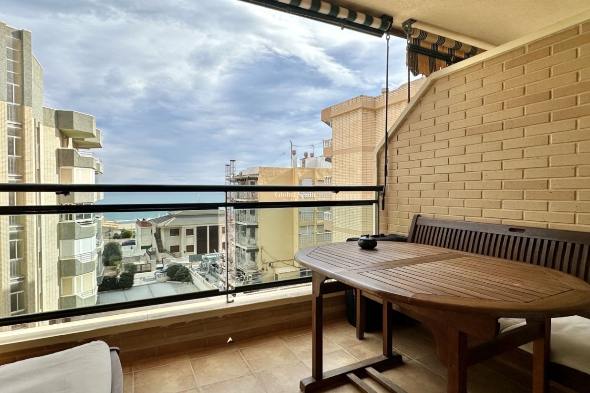 Revente - APPARTEMENT -
GUARDAMAR DEL SEGURA - Beach Guardamar
