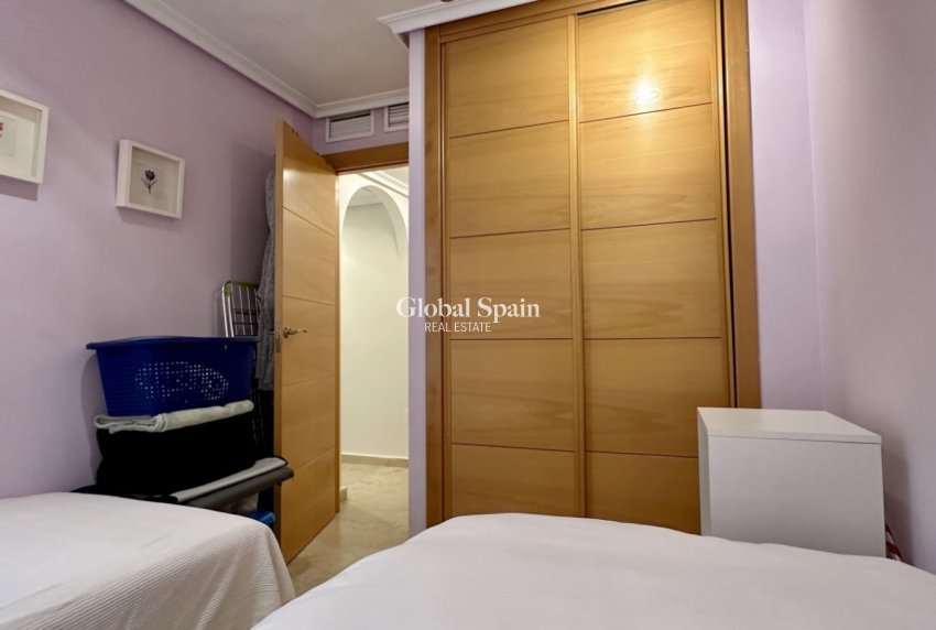 Revente - APPARTEMENT -
GUARDAMAR DEL SEGURA - Beach Guardamar