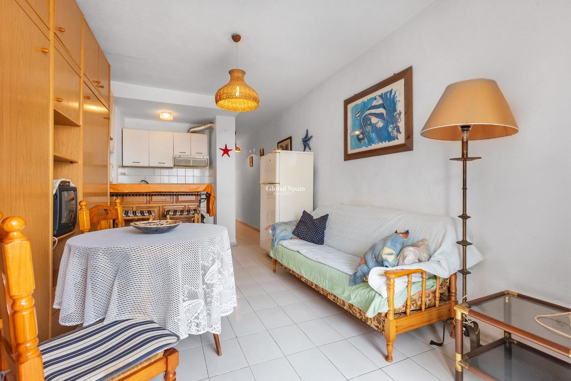 Revente - APPARTEMENT -
GUARDAMAR DEL SEGURA - Centro