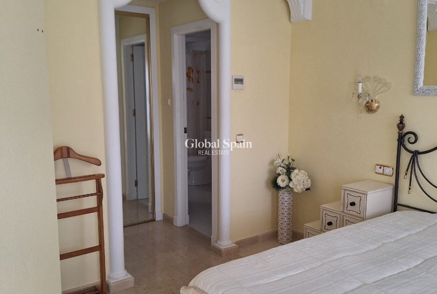 Revente - APPARTEMENT -
GUARDAMAR DEL SEGURA - Costa Blanca