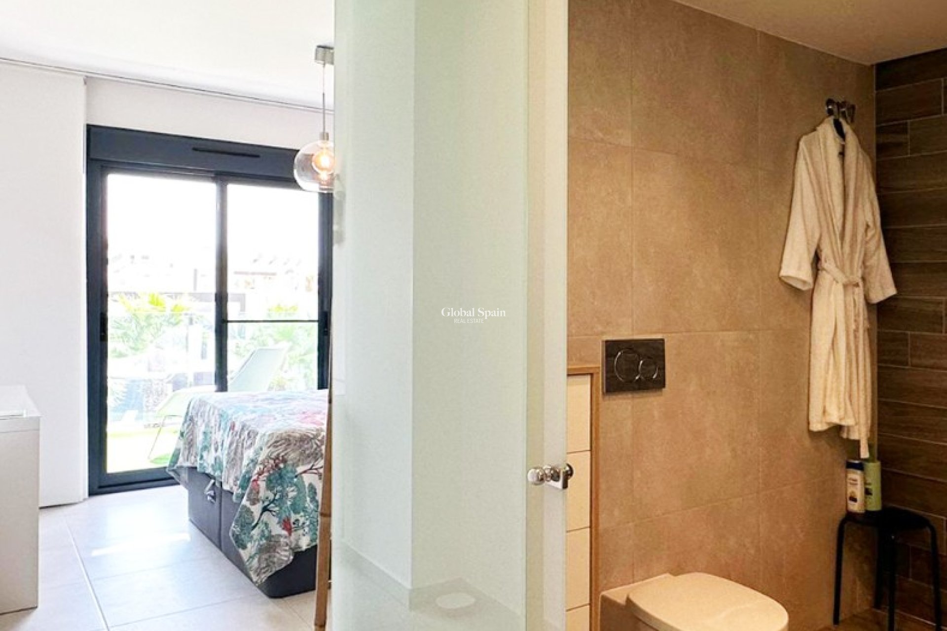 Revente - APPARTEMENT -
GUARDAMAR DEL SEGURA - Costa Blanca