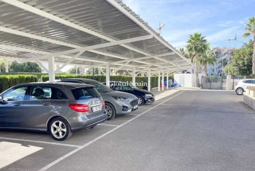 Revente - APPARTEMENT -
GUARDAMAR DEL SEGURA - Costa Blanca