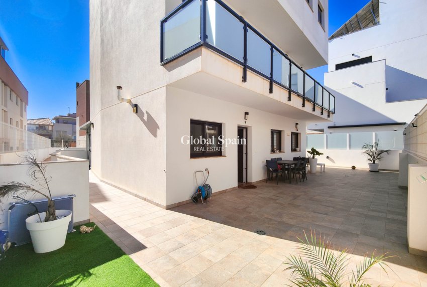 Revente - APPARTEMENT -
GUARDAMAR DEL SEGURA - Costa Blanca