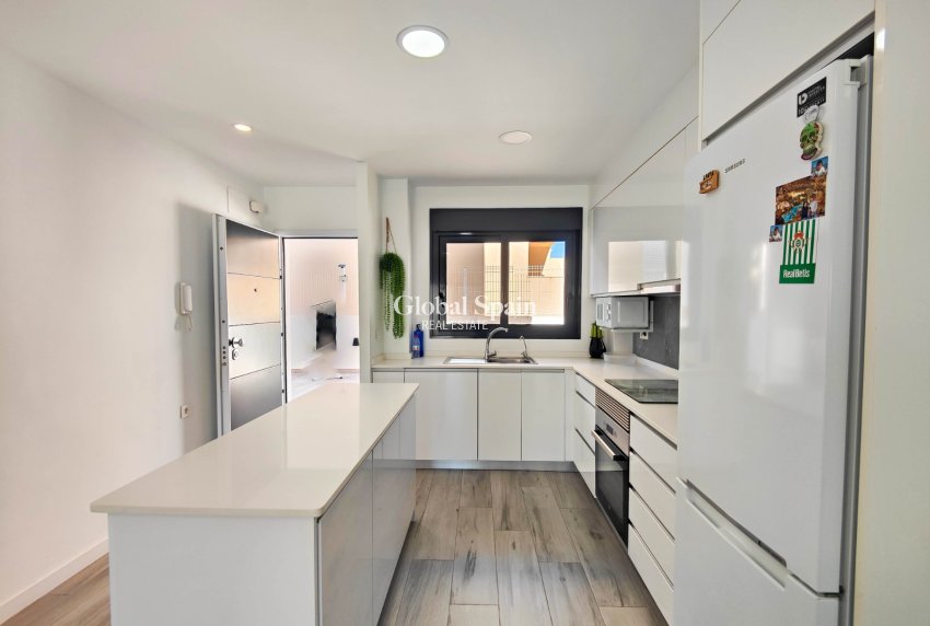 Revente - APPARTEMENT -
GUARDAMAR DEL SEGURA - Costa Blanca