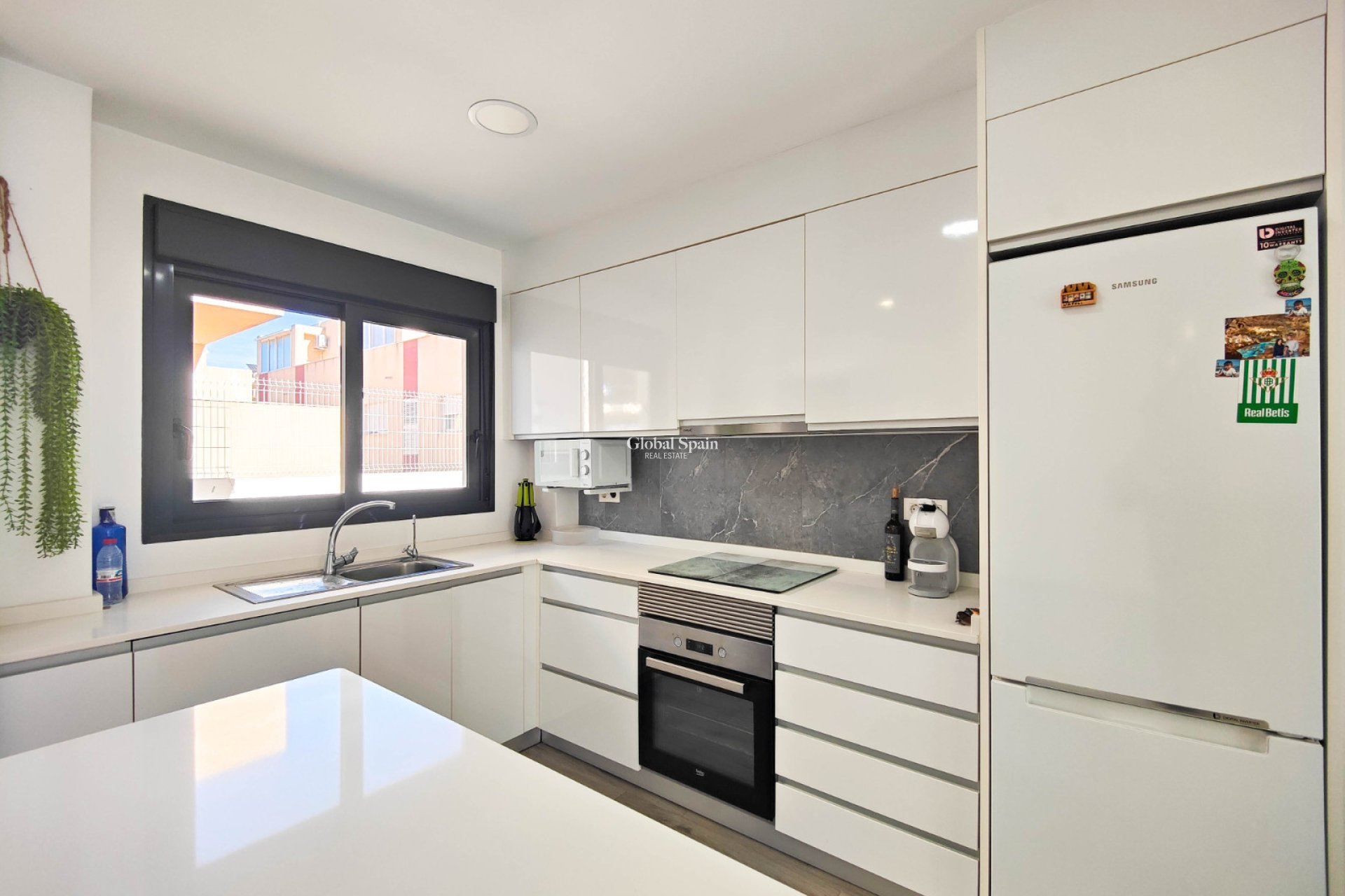 Revente - APPARTEMENT -
GUARDAMAR DEL SEGURA - Costa Blanca