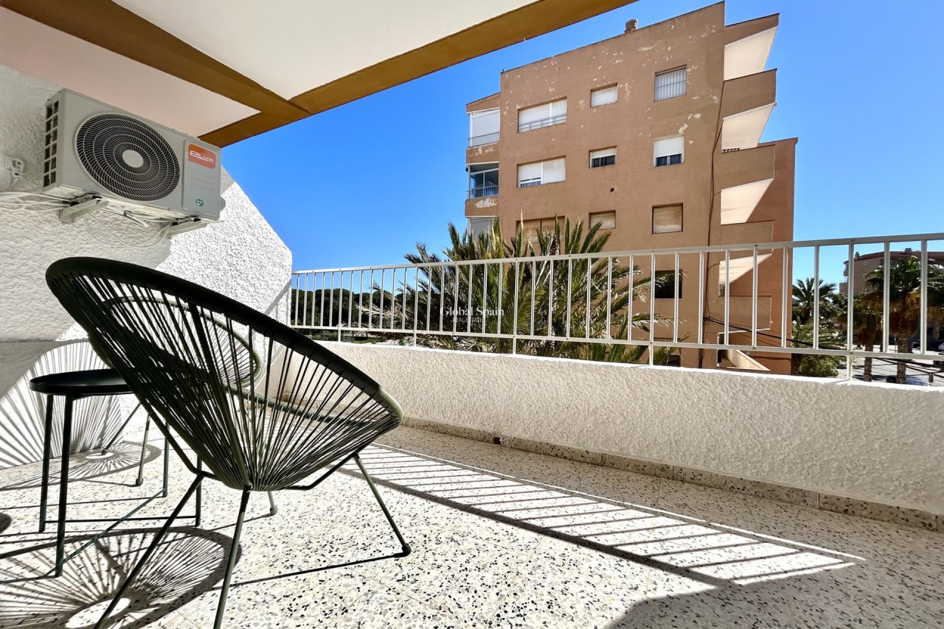Revente - APPARTEMENT -
GUARDAMAR DEL SEGURA - Costa Blanca