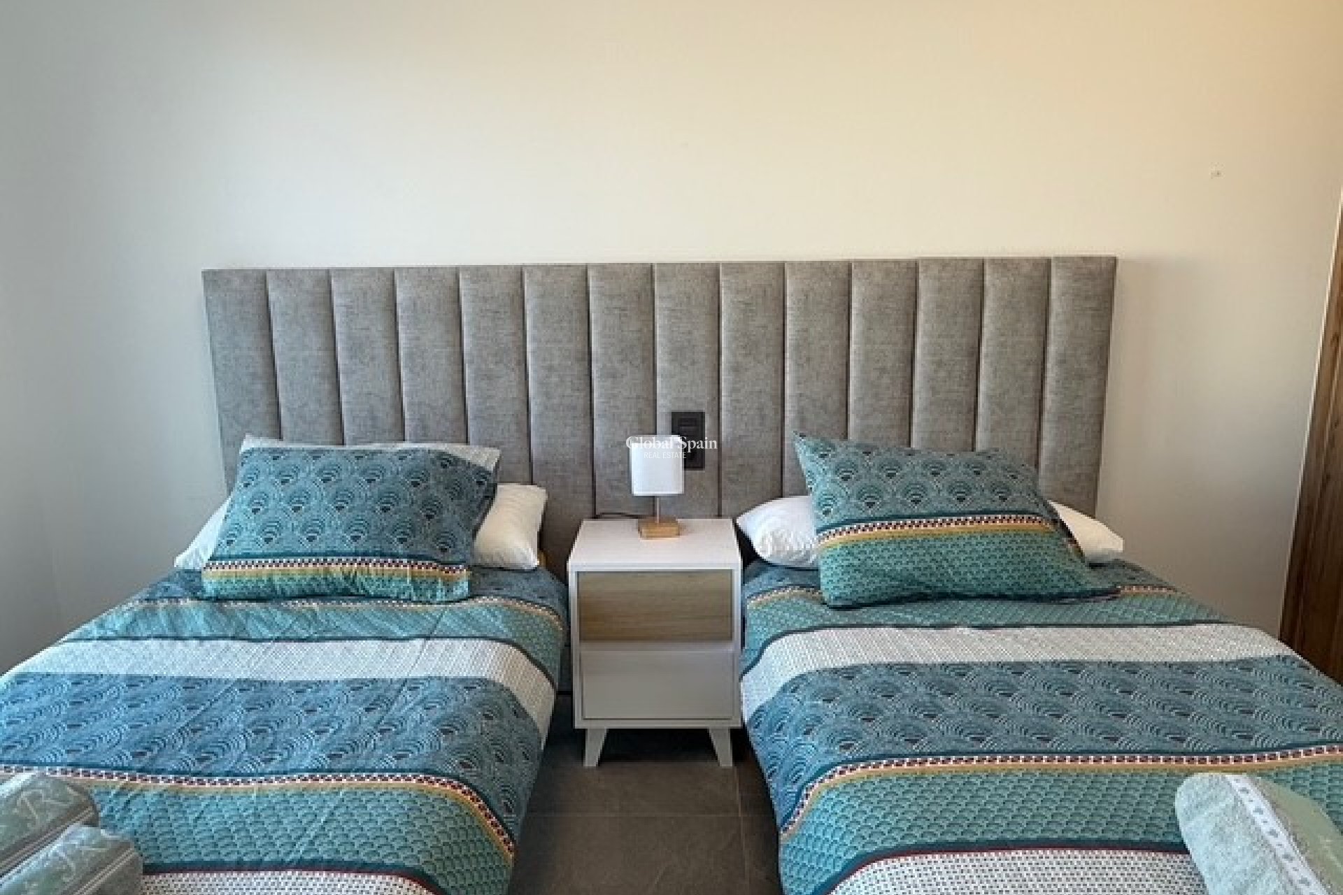 Revente - APPARTEMENT -
GUARDAMAR DEL SEGURA - Costa Blanca