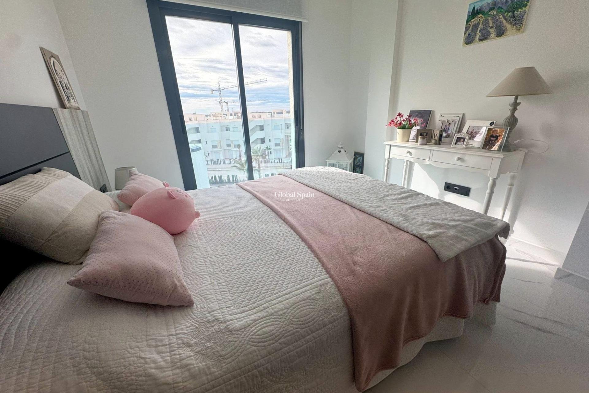 Revente - APPARTEMENT -
GUARDAMAR DEL SEGURA - Costa Blanca