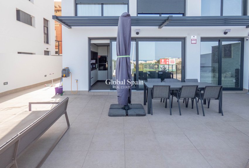 Revente - APPARTEMENT -
GUARDAMAR DEL SEGURA - Costa Blanca