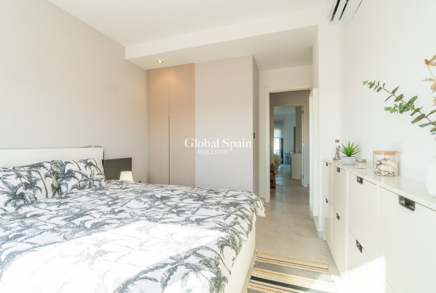 Revente - APPARTEMENT -
GUARDAMAR DEL SEGURA - Costa Blanca