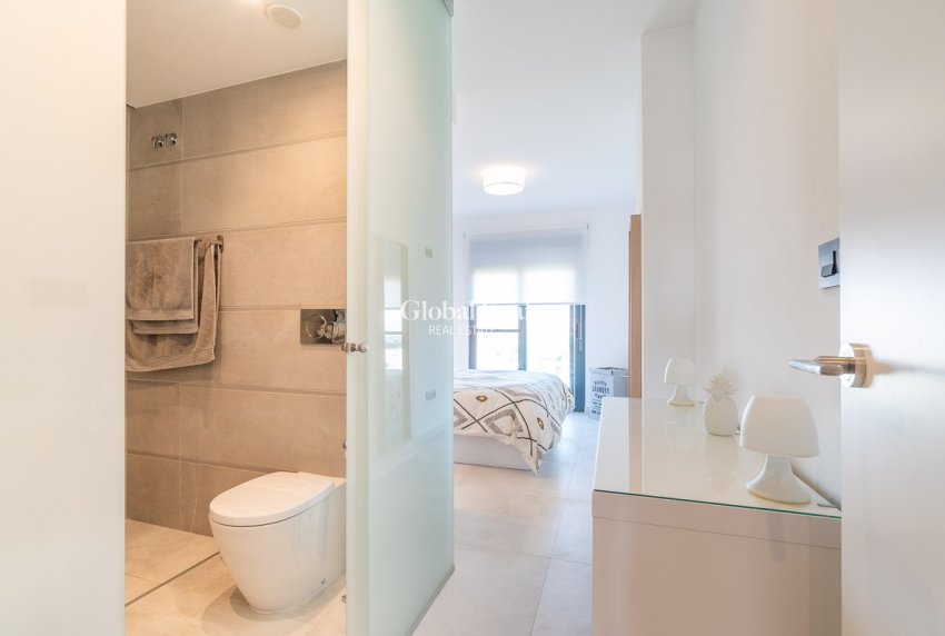 Revente - APPARTEMENT -
GUARDAMAR DEL SEGURA - Costa Blanca